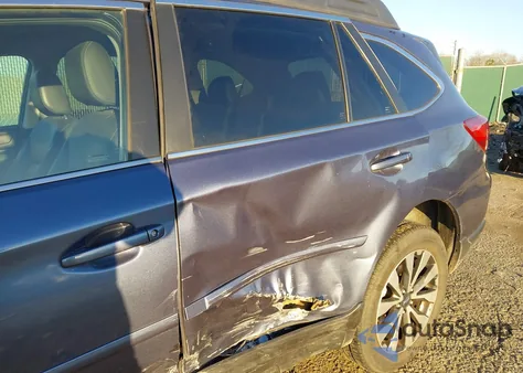 2015 Subaru Outback 3.6R Limited из США, поврежденный, VIN 4S4BSENC8F3302237